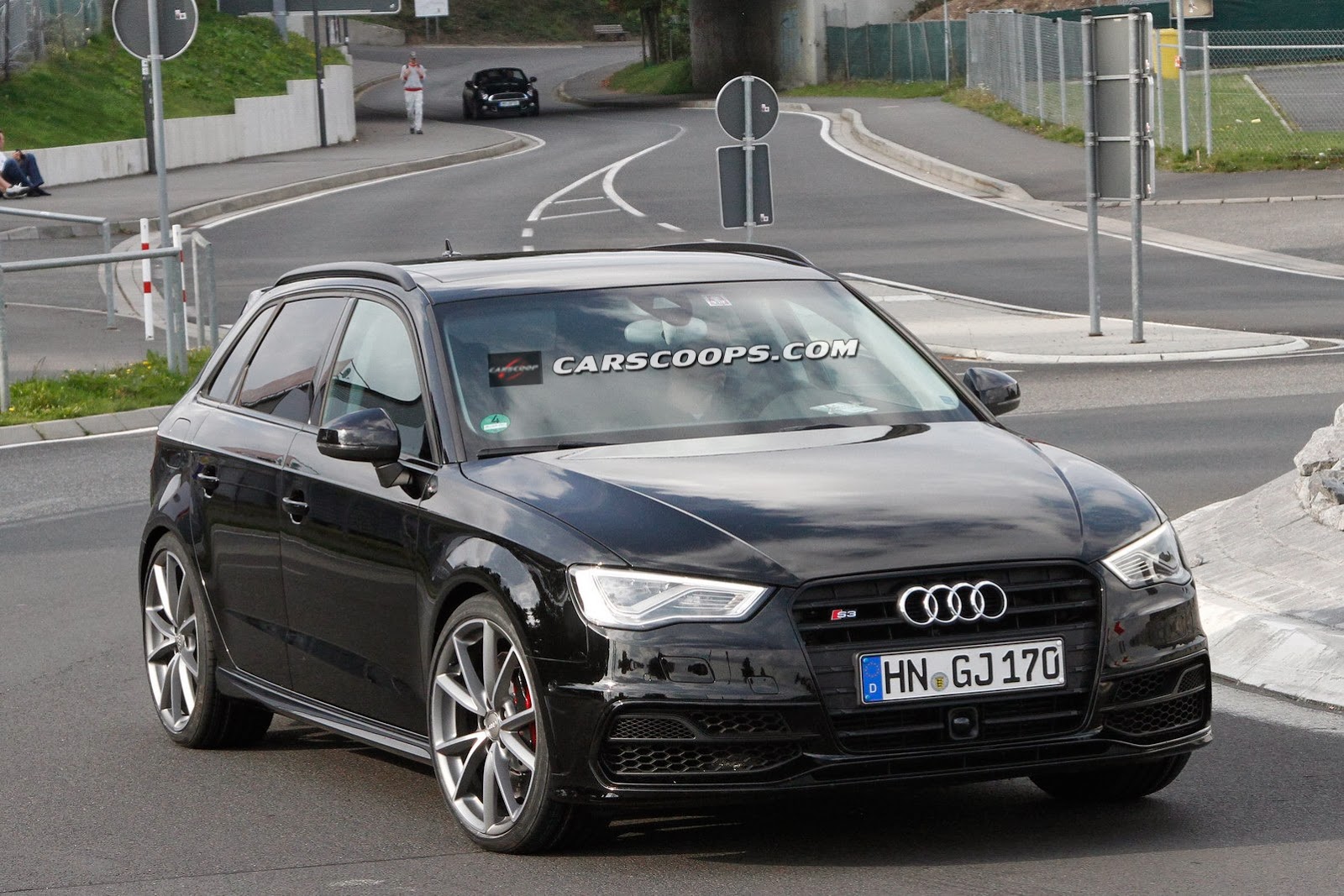 [2015-Audi-RS3-Mule-2%255B3%255D.jpg]