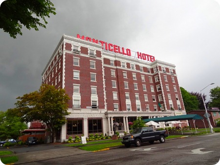 Monticello Hotel 