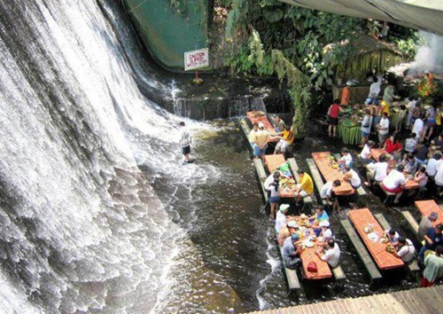 waterfall-restaurant-phillipines-2