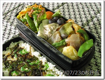 焼きそば＆トマト餃子弁当(2012/07/23)
