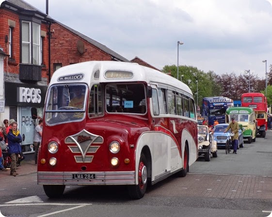 Foden bus at the front of the vehicle parade
