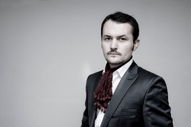 [liam-fahy-interview2.jpg]