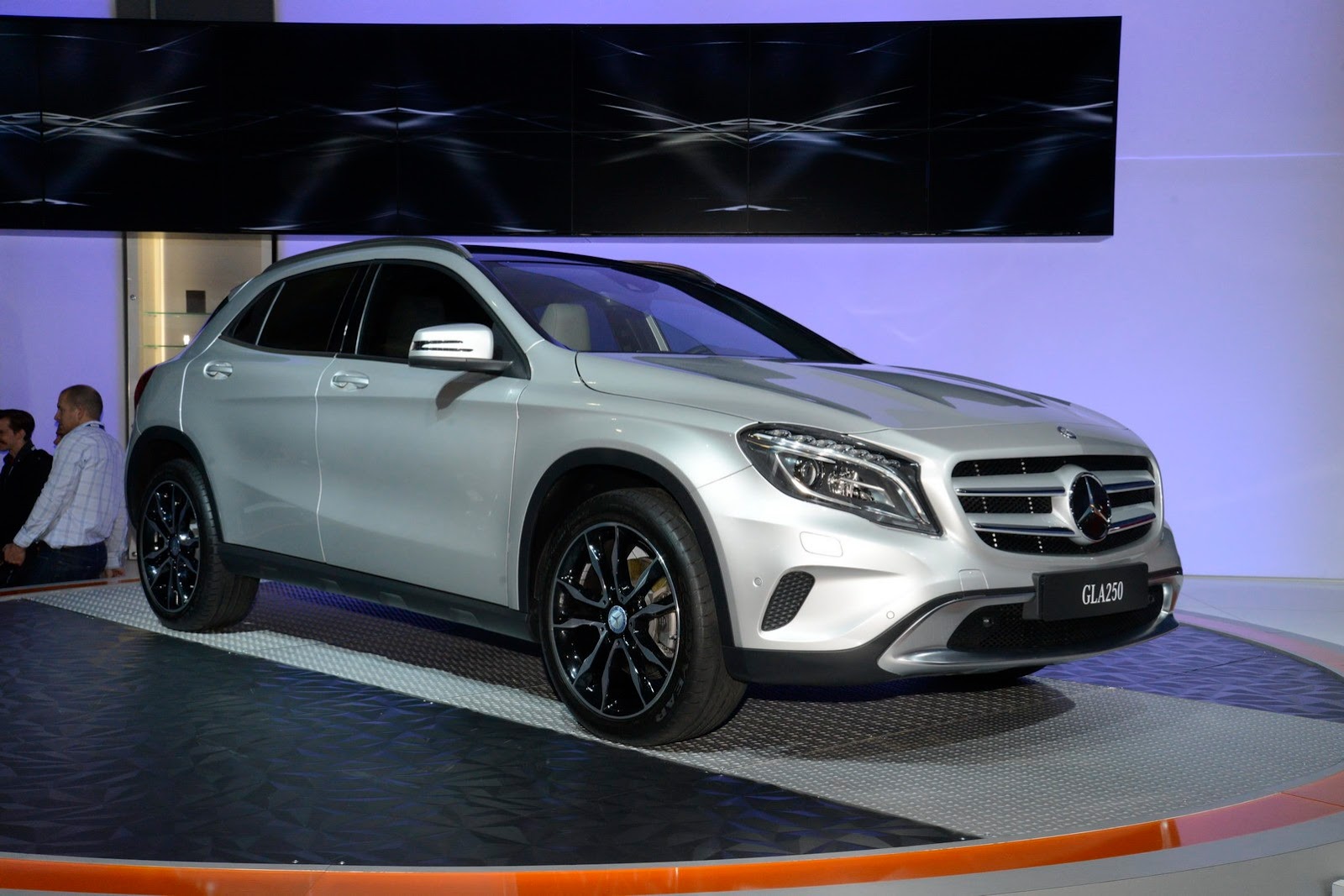 [2013-Los-Angeles-Auto-Show-211%255B2%255D.jpg]