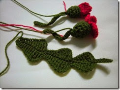 crochet poppy leaf
