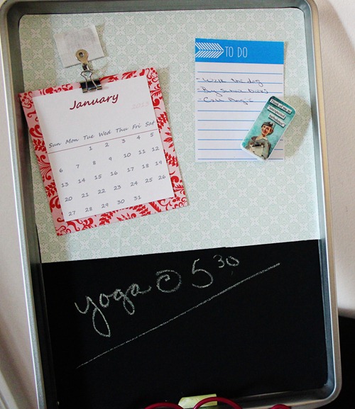 DIY Magnetic Chalkboard Organizer From Cookie Sheet