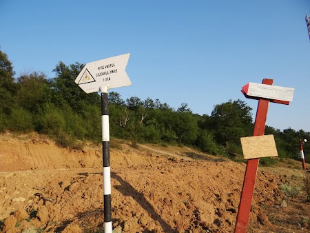 Pensiune in Cazanele Dunarii: La drum spre Ciucaru Mare