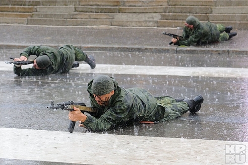 Фотографии с показательных выступлений СОБР и ОМОН в Волгограде