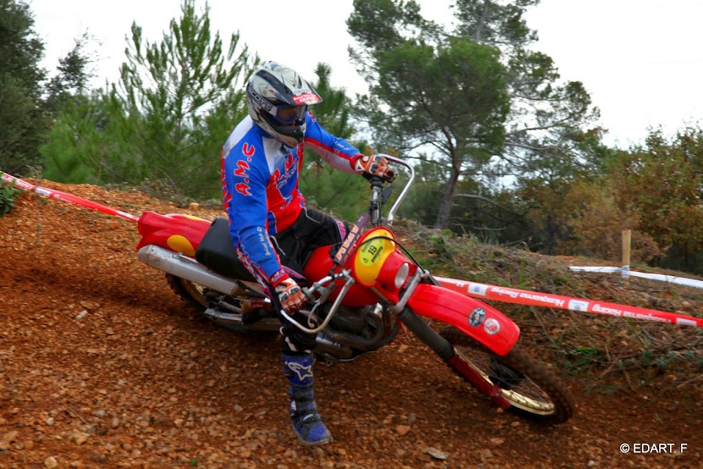 Photos d'un enduro qui eu lieu à Flassan sur Issole-TEST