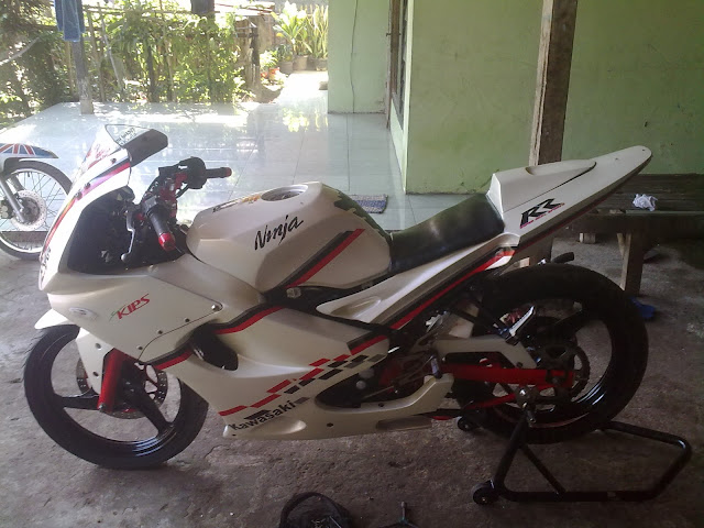 kawasaki ninja rr putih