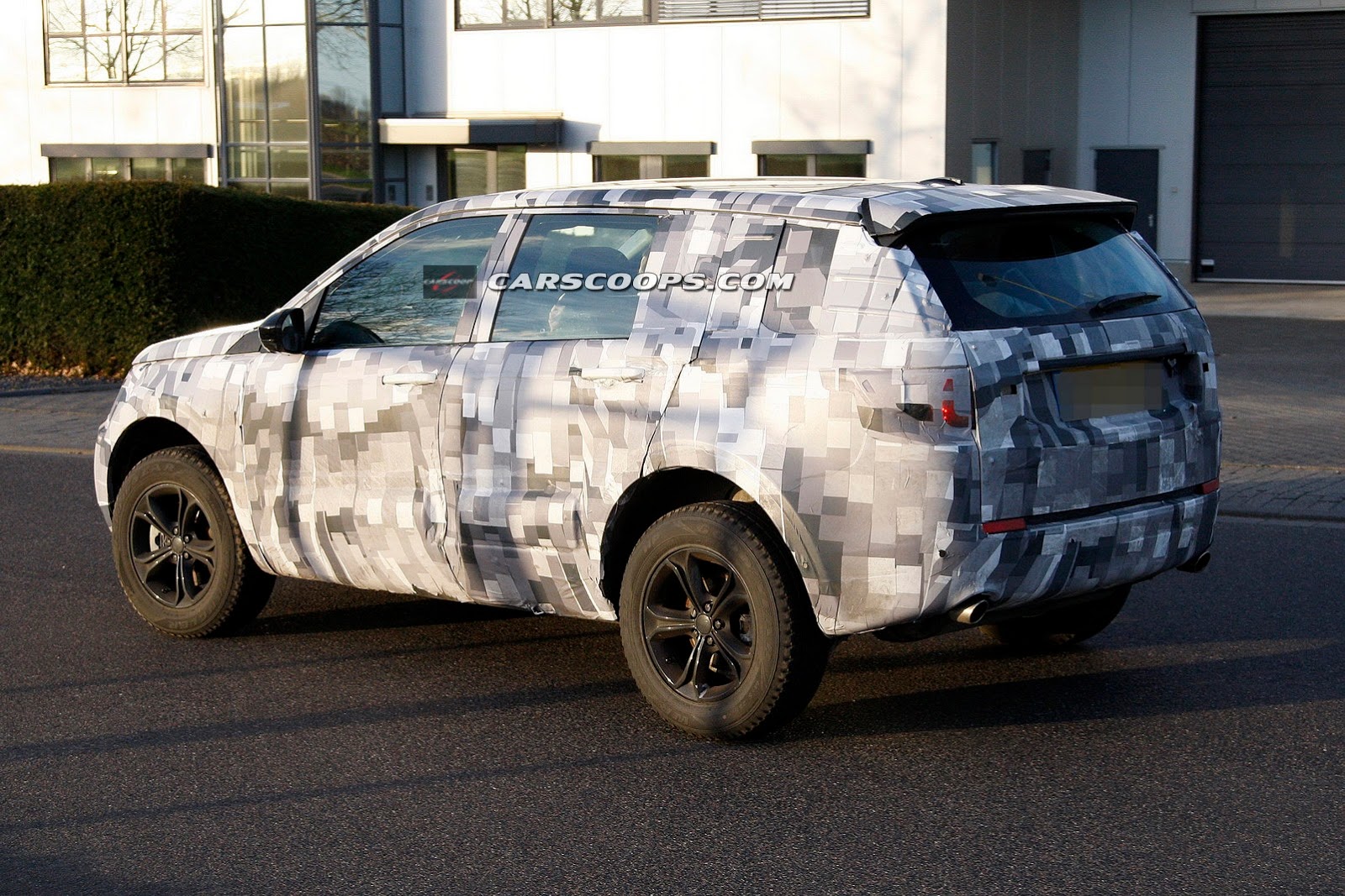 [New-LR-Freelander-5%255B4%255D.jpg]