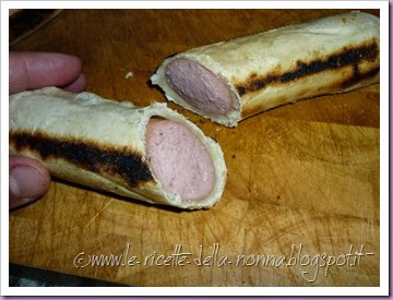 Hotdog di pasta di pane con wurstel (18)