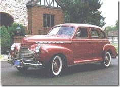 1941_Chevrolet_Special_Deluxe_Sport_Sedan-a1