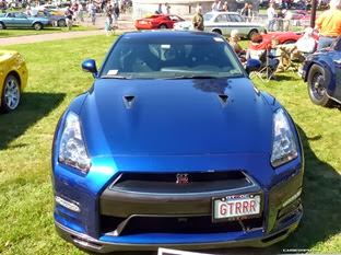 Nissan-GT-R-Acura-NSX-Carscoops11