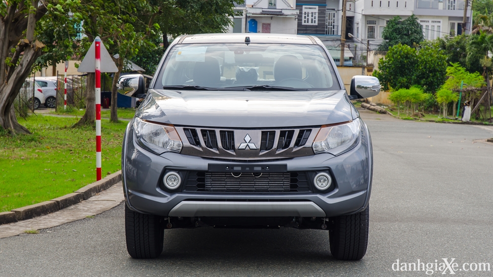 Xe Bán Tải Mitsubishi Triton 01 Xe Bán Tải Mitsubishi Triton 01