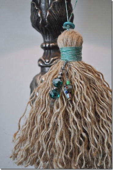diy projects with jute--make a decorative tassel out of jute