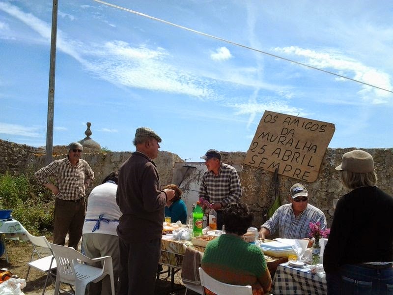 [Amigos%2520da%2520Muralha%252025%2520Abril%25202014%2520037%255B3%255D.jpg]