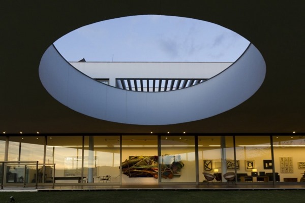 Casa Galeria / MACh Arquitetos estructura-de-casa-moderna
