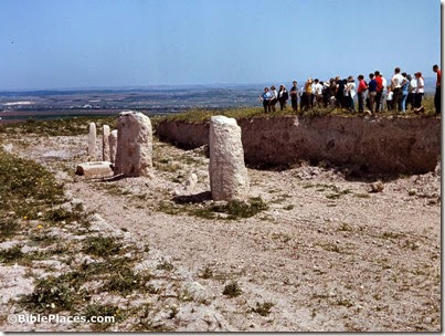 Gezer high place with standing stones, db6804053210