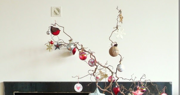 Un albero di Natale con rami | Case e Interni - Blog di arredamento e home  decor