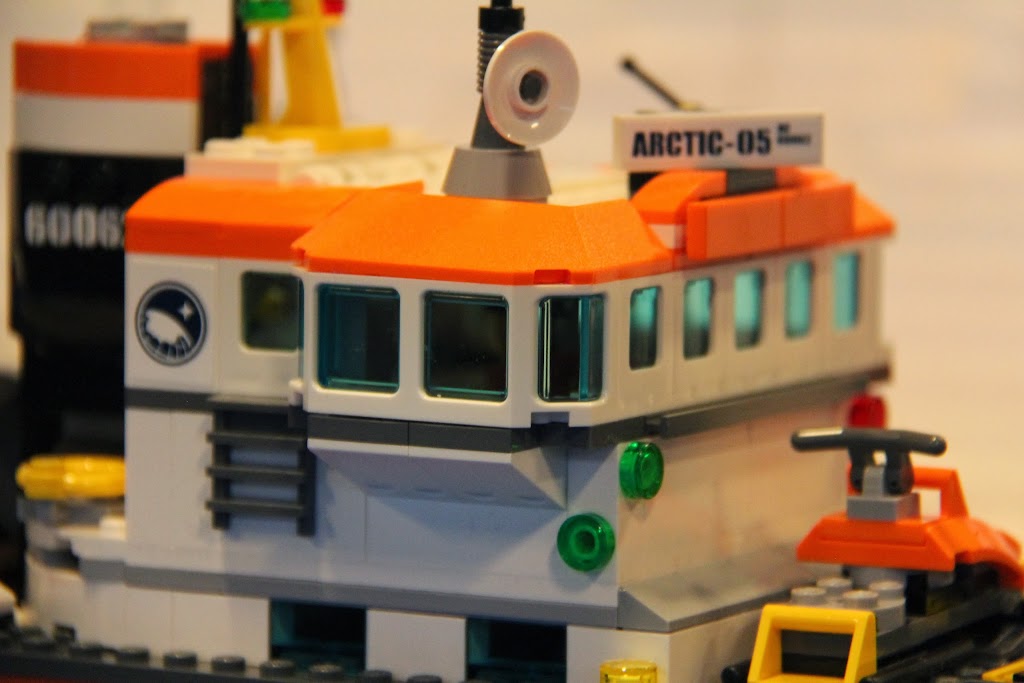 Bricker - Конструктор LEGO 60062 Arctic Ice Breaker