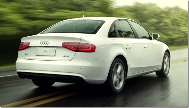 Audi_A4_3x4_Traseira[3]