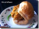 25 - Vada Pav 25 - Vada Pav