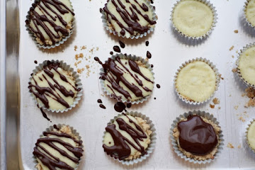 Miniature Vanilla Bean Cheesecakes with Almond Crust