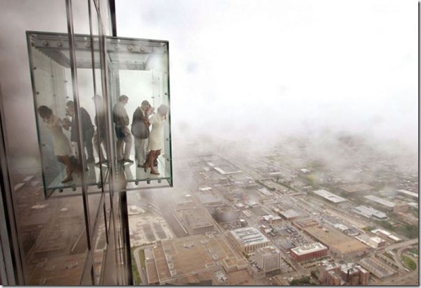 你敢站在這裡103樓高的地方往下看嗎！