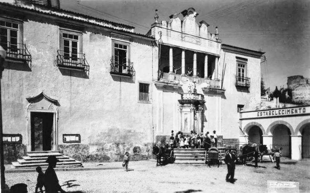 [gua-Castelo.2-Fonte-da-Trs-Bicas5.jpg]