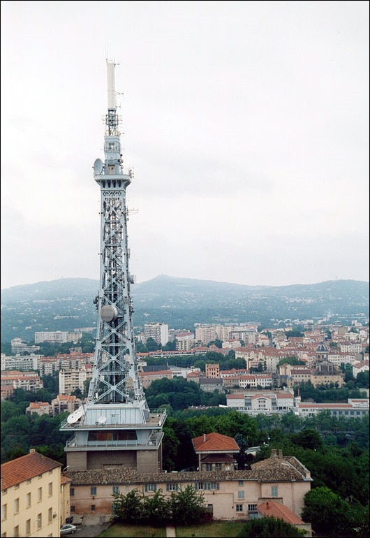 Metallic-tower-of-Fourvière