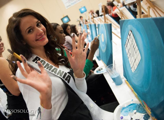 miss_universe_2012_Charity_25.jpg