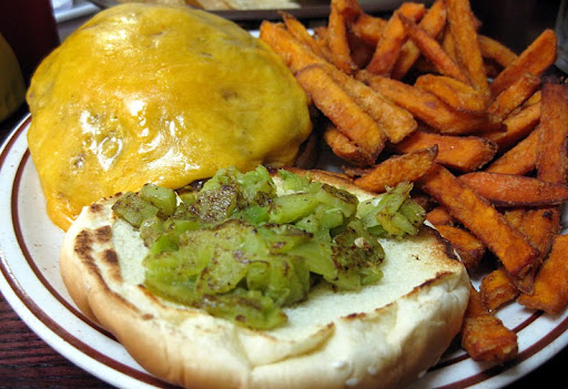 Green Chile Cheeseburger at Monroe's