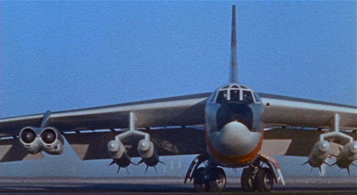 [Thirteen-Days-B-52-Missile-Carrier2.jpg]