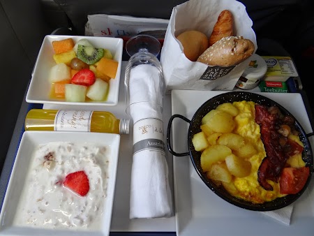 33. Mic dejun DO & CO - Austrian Airlines.JPG