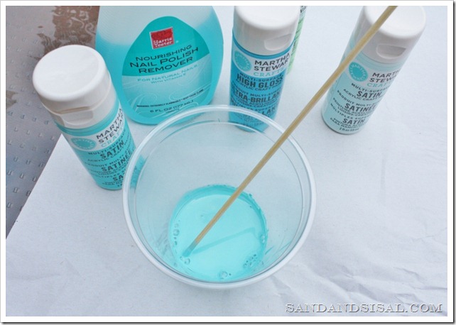 mix paint and nail polish remover