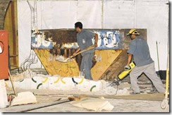 21/09/2011. Crédito: Carlos Moura/CB/D.A Press. Brasil. Brasília - DF. Demolição de muro com os azulejos de Atos Bulcão, na Disbrave da 503 Norte.