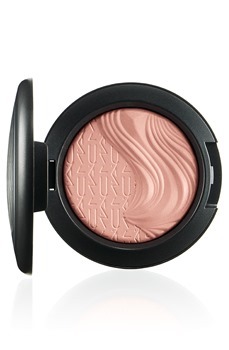 [MAC-Extra-Dimension-Blush-Bareness_t%255B3%255D.jpg]