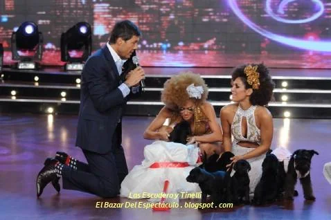 Las Escudero y Tinelli.JPG