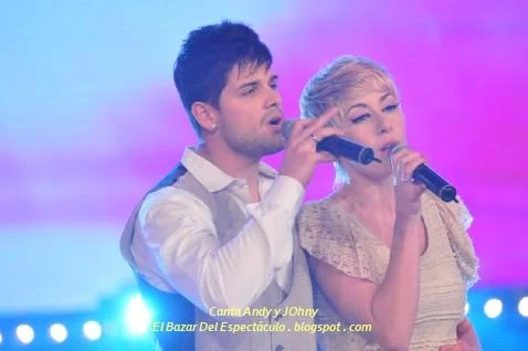 Canta Andy y JOhny.JPG