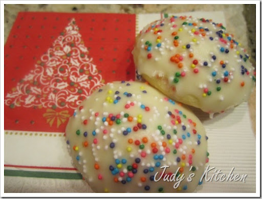 Judy's Kitchen: AUNT ANN’S ITALIAN ANISE COOKIES