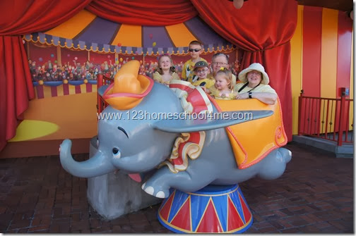 memories to last a lifetime with grandkid at Disney World memories to last a lifetime with grandkid at Disney World