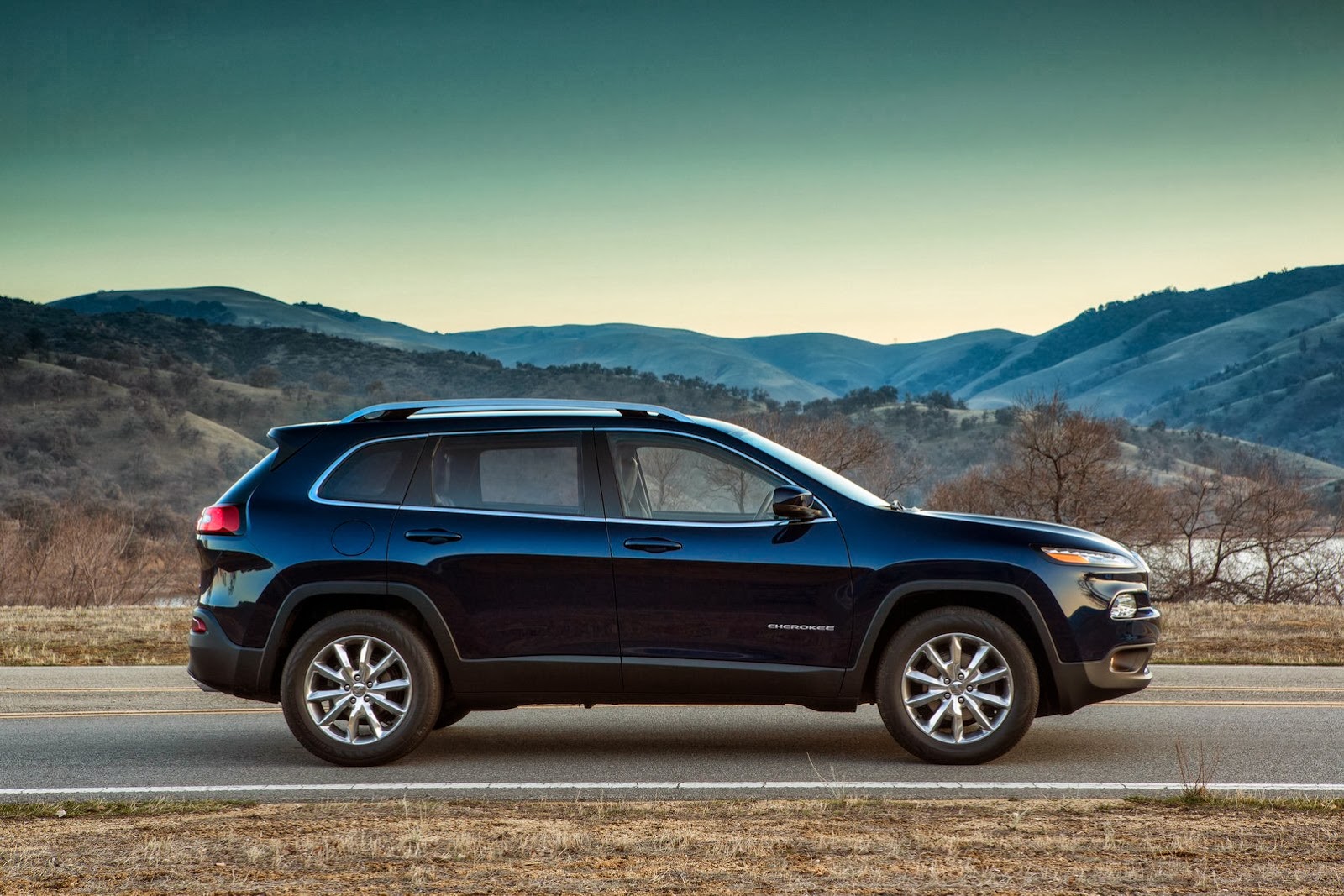 [Jeep-Cherokee_05%255B2%255D.jpg]