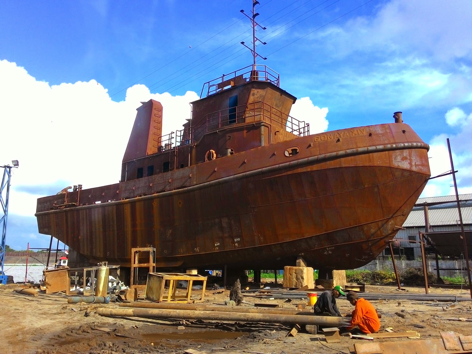 Tug Boat Kapal Tunda Si Kecil Yang Perkasa Berbagi Cerita Berbagi Hidup tug-boat-kapal-tunda-si-kecil-yang-perkasa-berbagi-cerita-berbagi-hidup