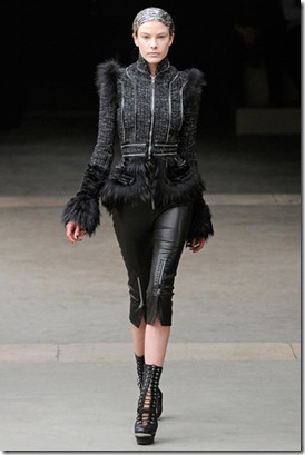 alexander-mcqueen-fall2011-2
