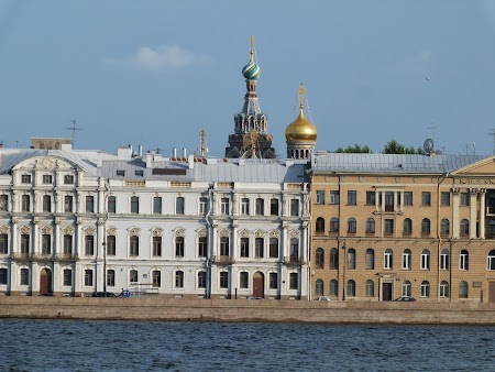 Obiective turistice St. Petersburg: turla catedrala ruseasca