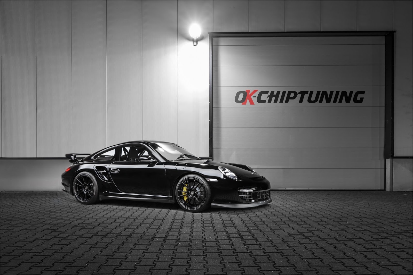 [O-CT-Porsche-911-GT2-7%255B2%255D.jpg]