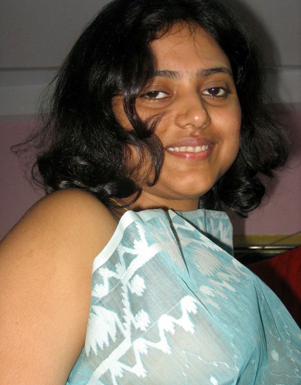 [Desi-Girls-Nude-Indian-Sex-Blog-62.jpg]