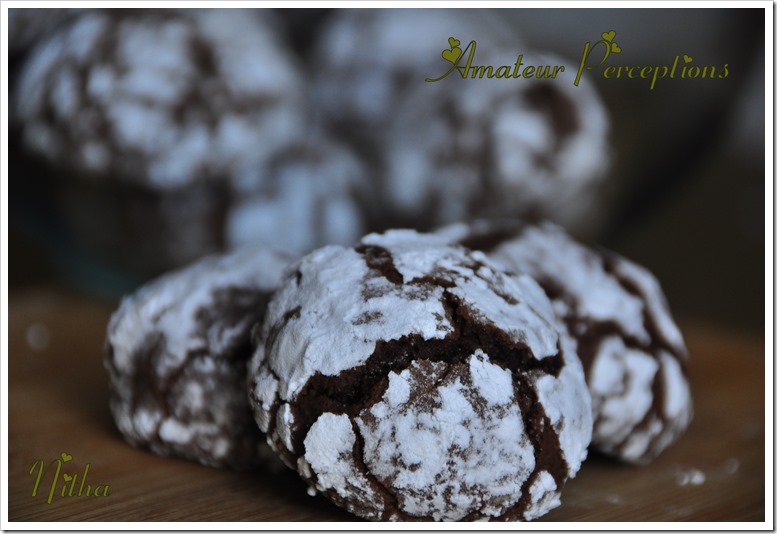 Chocolate Crinkle Cookies 9