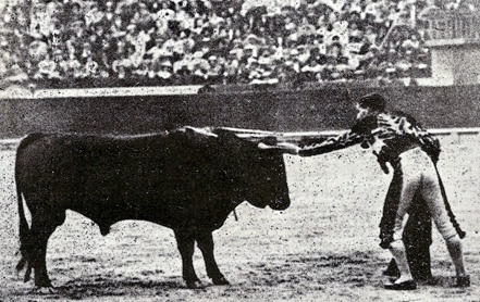 1914-10-18 (p. 5-XI SyS) Valencia Joselito 3º 001 1914-10-18 (p. 5-XI SyS) Valencia Joselito 3º 001