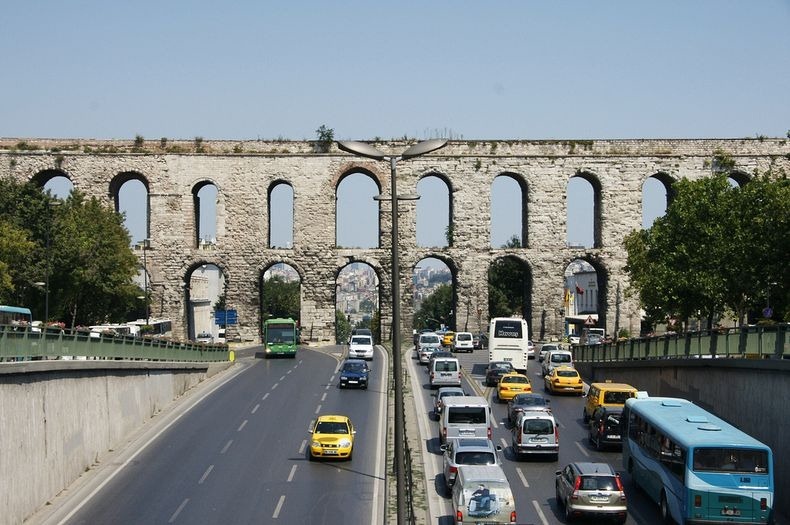 valens-aqueduct-1